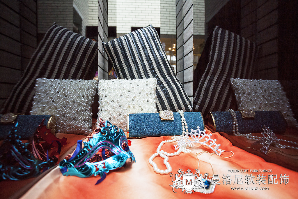 曼洛尼軟飾品