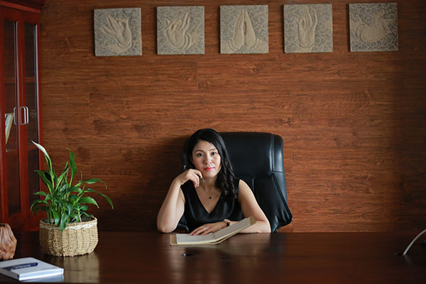 曼洛尼——王麗娜 曼洛尼——王麗娜