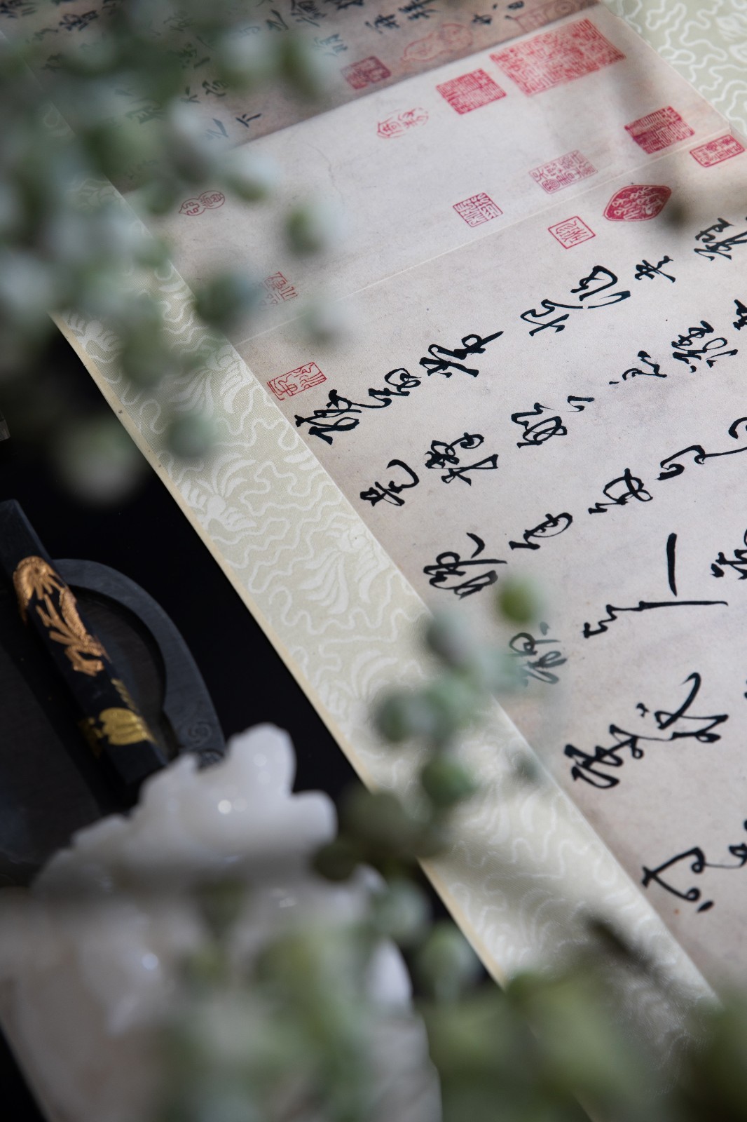 東方藍(lán)海中心-現(xiàn)代輕奢風(fēng)格樣板間-曼洛尼軟裝